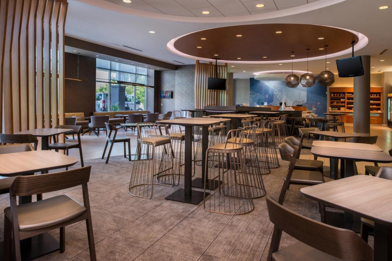 Springhill Suites Pittsburgh Southside Works Bagian luar foto