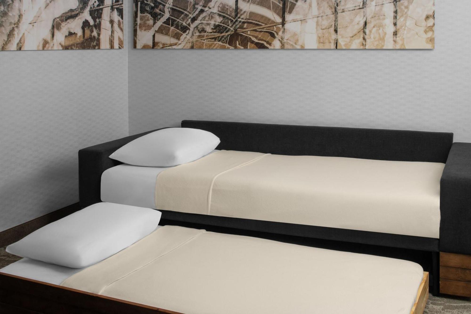 Springhill Suites Pittsburgh Southside Works Bagian luar foto
