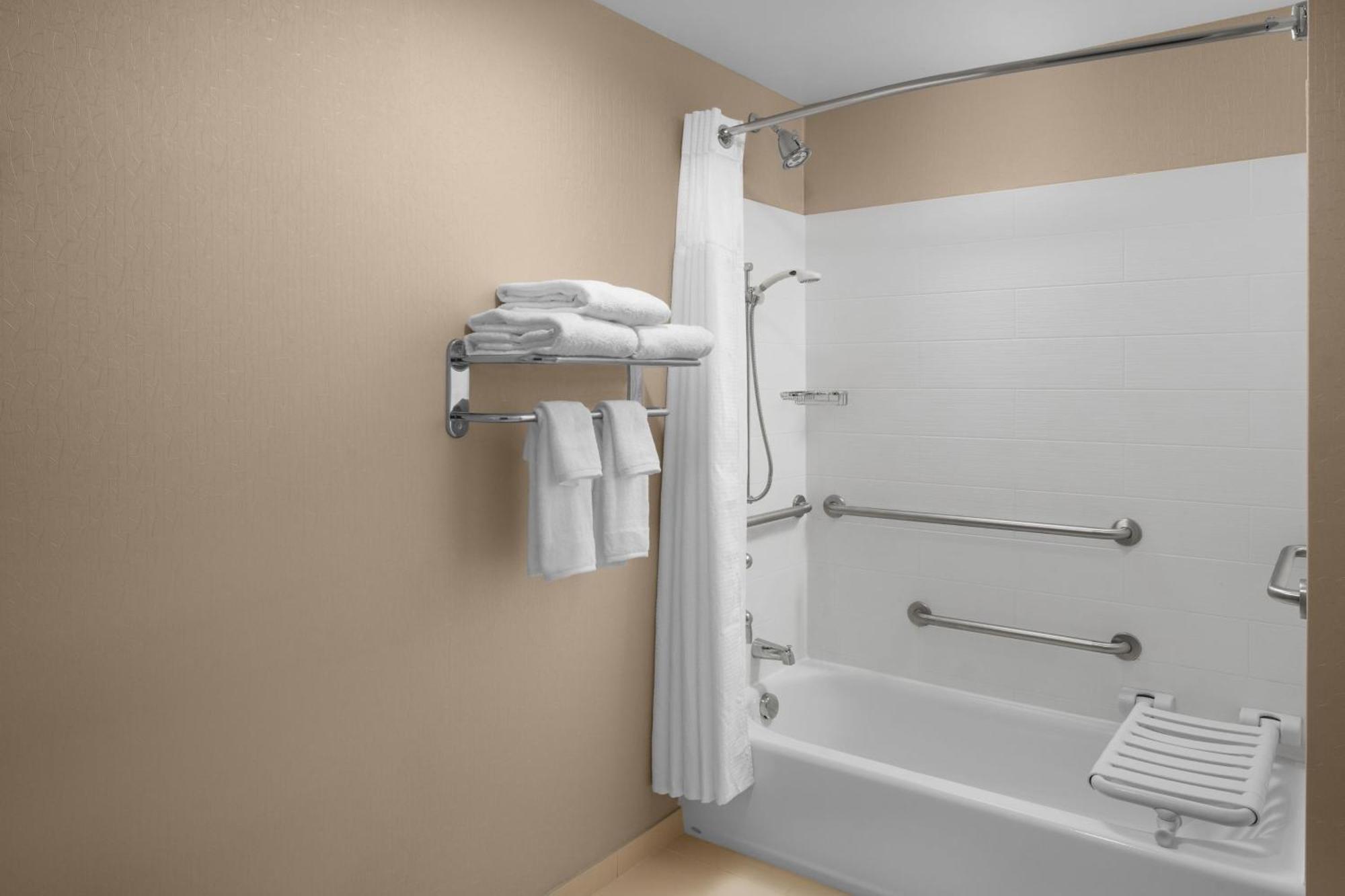 Springhill Suites Pittsburgh Southside Works Bagian luar foto