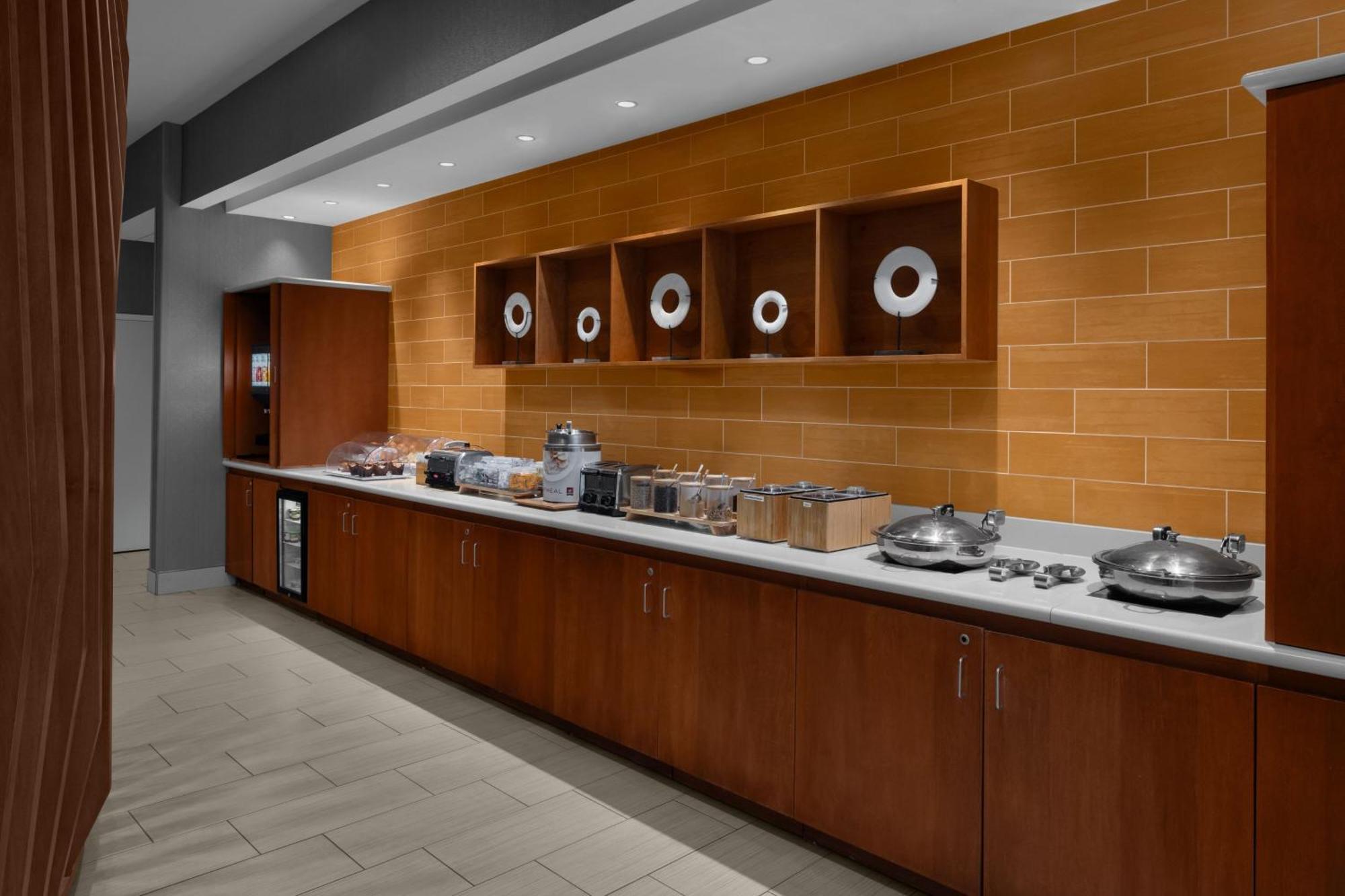 Springhill Suites Pittsburgh Southside Works Bagian luar foto