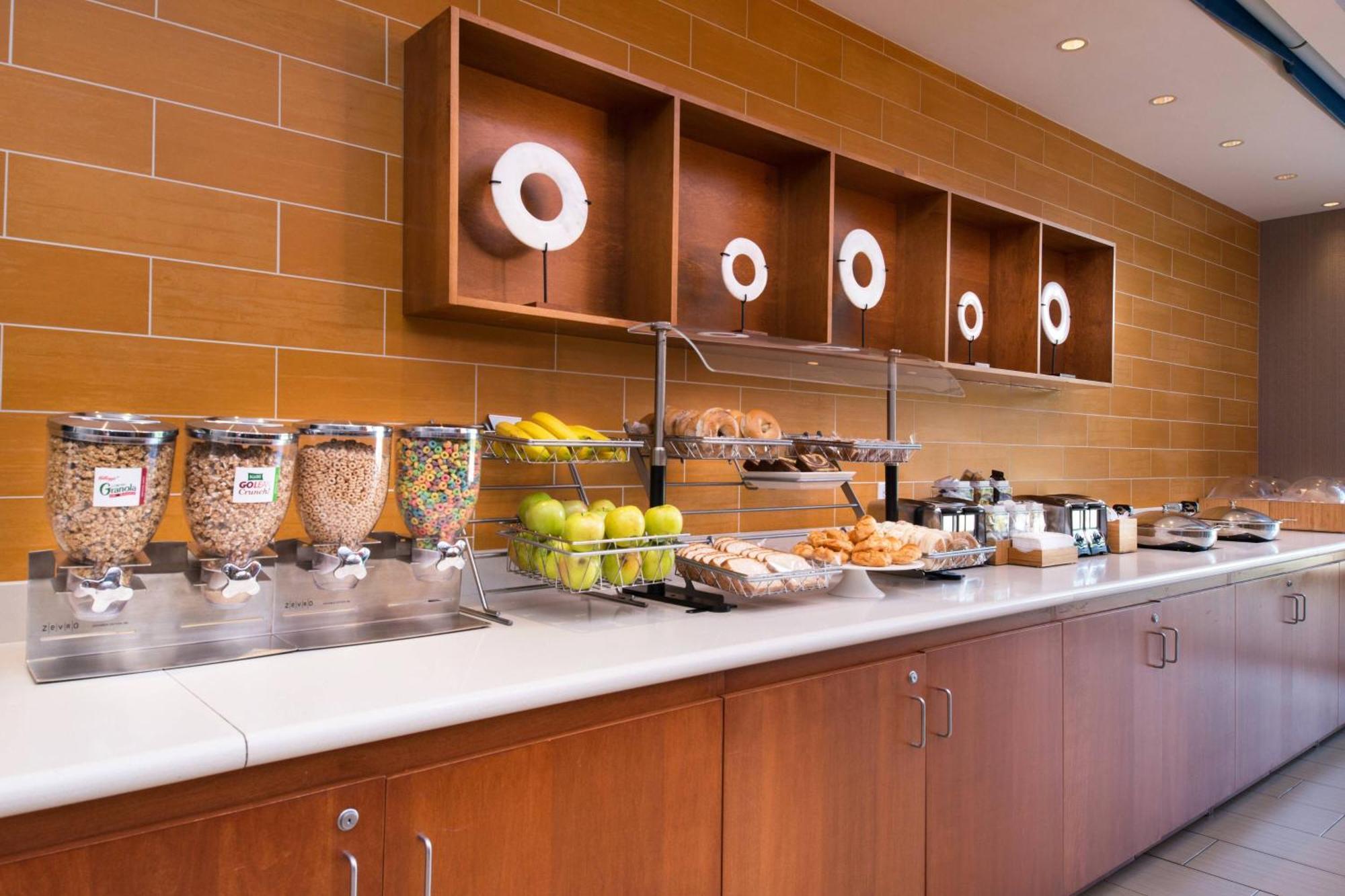 Springhill Suites Pittsburgh Southside Works Bagian luar foto