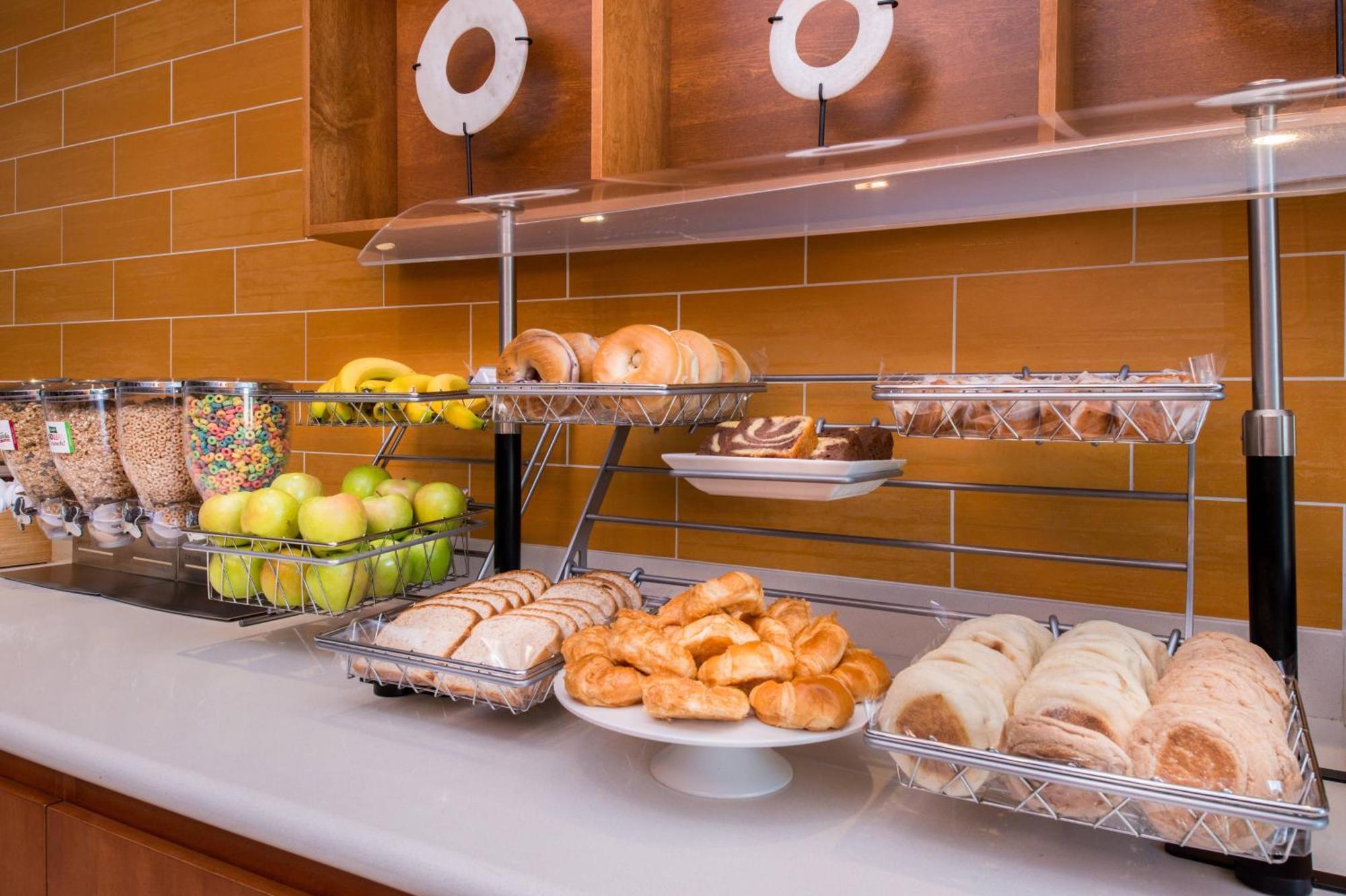 Springhill Suites Pittsburgh Southside Works Bagian luar foto