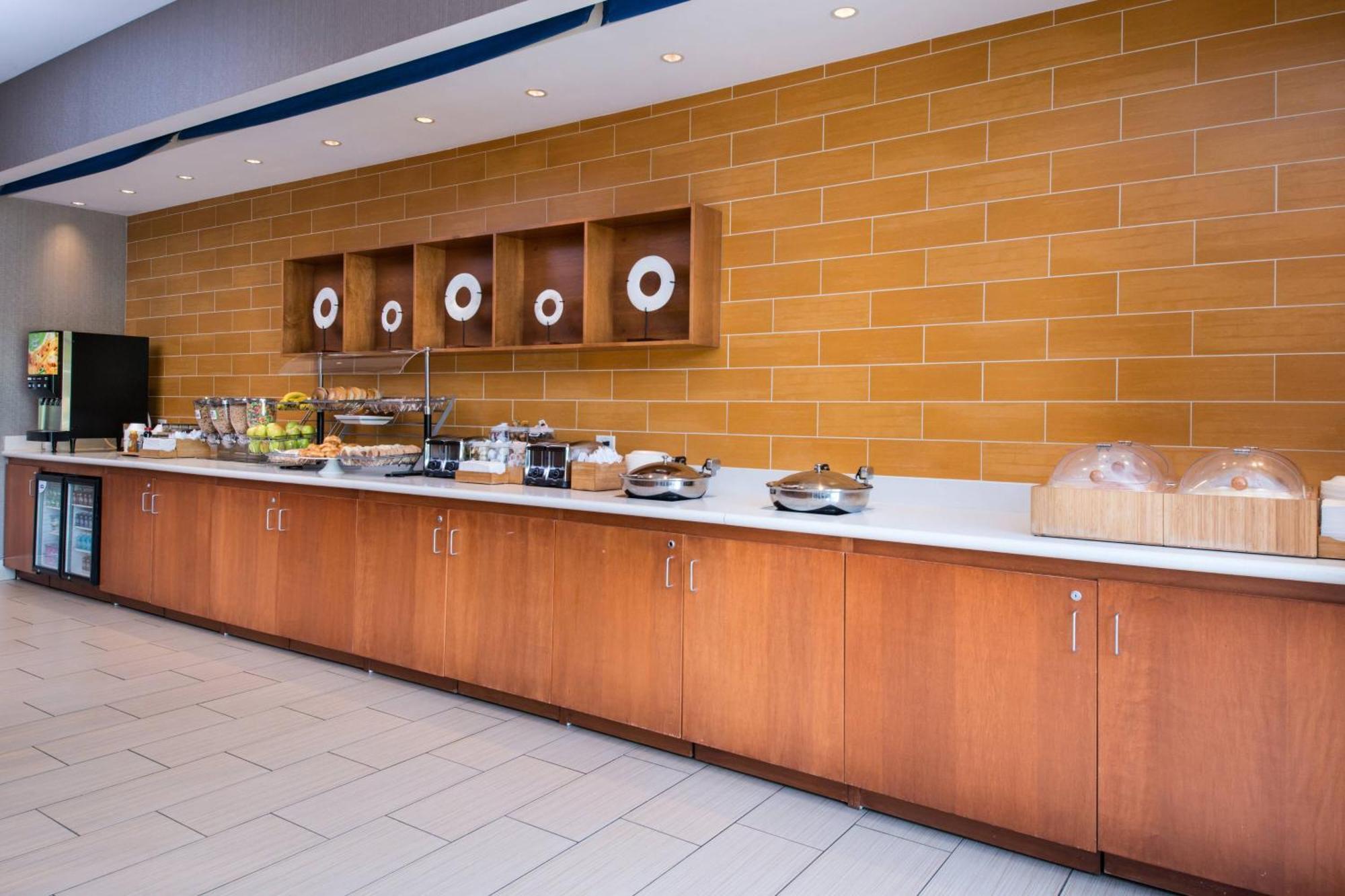 Springhill Suites Pittsburgh Southside Works Bagian luar foto